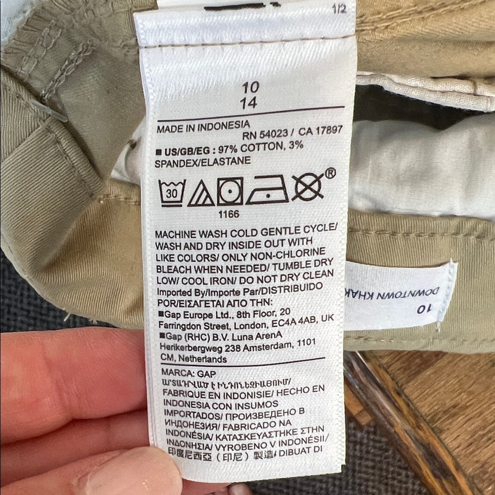 NWT GAP Downtown Khaki Pants - Picture 6 of 8